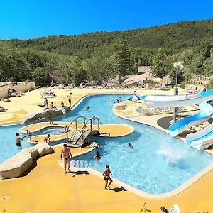 Club Odalys Le Domaine Des Hauts De 3*, Salavas France
